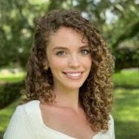 Taylor Becnel's Instagram, Twitter & Facebook