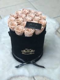 Luxury diamond flowers mekanında fotoğrafları, tavsiyeleri, benzeri mekanları, kampanyaları ve luxury diamond flowers. Luxury Diamond Flowers Delivery Roses In Box Miami Ldiamondflowers Profil Pinterest