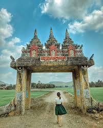 Thịt gà sau khi sơ chế được tẩm ướp sả, ớt, tỏi, đường, muối. Top 10 Ä'á»‹a Ä'iá»ƒm Du Lá»‹ch Tri Ton An Giang Ä'i Hoai Khong Chan