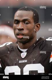 Cleveland Browns wide receiver Tim Carter before an NFL football game  against the San Francisco 49ers Sunday, Dec. 30, 2007, in Cleveland. (AP  Photo/Tony Dejak Stock Photo