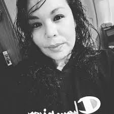 Karla Aranda (@karla198421)