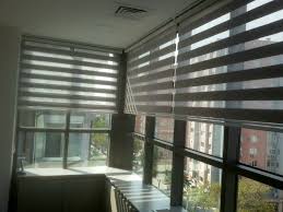 Açık cam balkon kanatları toplandığında aralarında perdelerin rahat durabilmesi için dar olan 14 mm pliceller tercih edilmelidir. Zebra Perde