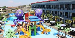 Pin Oleh Topwisata Info Di Kota Di 2020 Kolam Renang Kolam Malang