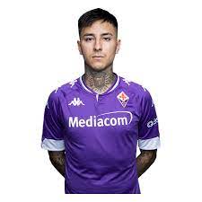 Erick antonio pulgar farfán (born 15 january 1994) is a chilean professional footballer who plays for serie a side fiorentina. Erick Pulgar Profile Bio Height Weight Stats Photos Videos Bet Bet Net