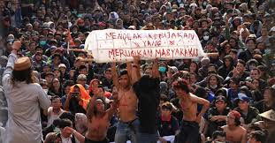 Isu sosioekonomi pada awal kemerdekaan. Penghancuran Gerakan Dan Pasang Surut Tradisi Aksi Massa