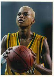 Eleita por cinco anos seguidos como a melhor jogadora de futebol do mundo. Marta Ex Jogadora De Basquete