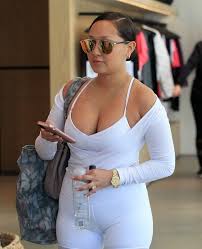 However, the camel toe concealer was super easy to position and, even better, stayed put the entire day. Adrienne Bailon Huge Cameltoe While Leaving Yoga Class Celebrityslips Com