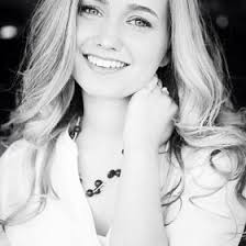 Abby Dixon { whenlifegivesyoucurls.com } (lifegivescurls)