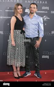 Madrid, Spain. 27th Aug, 2015. Emma Watson and Alejandro Amenabar attend  'Regression' photocall at Villamagna Hotel on August 27, 2015 in Madrid  Credit: Jack Abuin/ZUMA Wire/Alamy Live News Stock Photo - Alamy