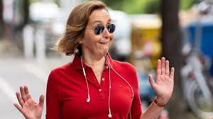 More images for beatrix von storch » Beatrix Von Storch Privat Herzogin Studentin Ehefrau Ihr Leben Vor Und Mit Der Afd News De