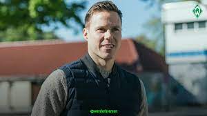 Download wallpapers werder bremen, logo, art, bundesliga, soccer, football club, fc werder bremen, asphalt texture besthqwallpapers.com. Sv Werder Bremen En Werderbremen En Twitter