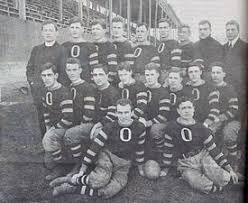 The main campus is located on 42.5 hectares (105 acres) in the residential neighbourhood of sandy hill, adjacent to ottawa's rideau canal. Ottawa Gee Gees Football Wikipedia