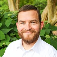 Justin Goggins's Instagram, Twitter & Facebook