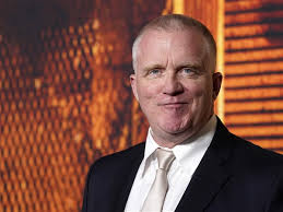 Anthony Michael Hall to screen 'Sixteen Candles,' 'Halloween Kills' at  Maumee Indoor Theatre