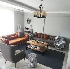 Yanik Turuncu Grinin Acigindan Koyusuna Notrlerin Ana Renklerde Oldugu Bu Salona Aninda Cazibe Ve Heyecan Katiyor Umut Home Decor Styles Home House Interior
