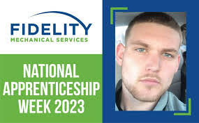 Dennis Travers's Instagram, Twitter & Facebook