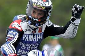 http://artisterpanas.blogspot.com/2013/02/kedatangan-lorenzo-ke-indonesia-jorge.html