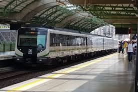 ``lo ocurrido hoy en el metro es una terrible tragedia'' agregó. Por Incidente En La Via Metro Opero Con Restricciones