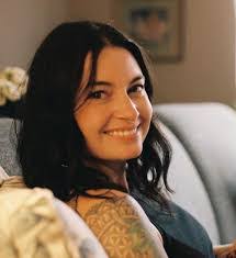 Leah Earl's Instagram, Twitter & Facebook