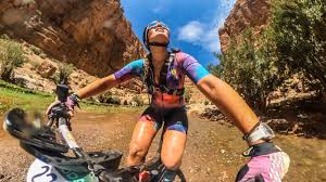 Cecilia Sopeña, la actriz porno que desafía la Titan Desert de ciclismo