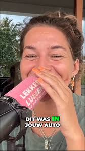 Publiciteit I Lisa speelde me naar huis in de categorie nutteloze talenten,  misschien moeten we het allebei toch maar gewoon bij muziek houden 😆  @CUPRA_Belgium #CUPRABelgium