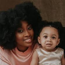 Edie Ellis's Instagram, Twitter & Facebook