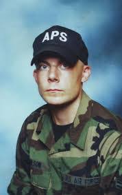 Larry Messenger's Instagram, Twitter & Facebook