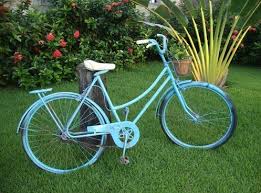 Upcycling Bikes In The Garden 14 Ideas For Bicycle Planters Upcycled Bike Garden Decor Bicycle