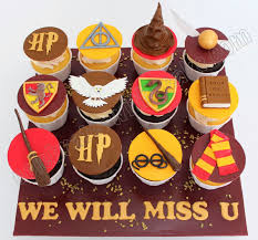 Img 1841 New Jpg 1600 1492 Harry Potter Cupcakes Kochen Und Backen Rezepte Harry Potter Geburtstagskuchen