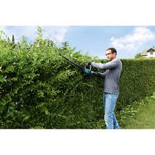 Bosch asb 108 li 10.8v cordless garden shrub hedge grass shears set 0600856371. Bosch Akku Heckenschere Ahs 55 20 Li Mit Akku 55 Cm Schnittlange Kaufen Bei Obi