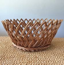 Odkryj brown wicker basket fruit bowl containing stockowych obrazów w hd i miliony innych beztantiemowych zdjęć stockowych, ilustracji i wektorów w kolekcji shutterstock. Woven Basket Bowl Wicker Basket Fruit Bowl Serving Basket Fruit Bowl Display Basket Centerpieces Serving Baskets