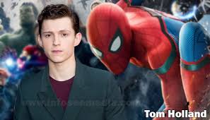 His mother nicola has worked as a photographer and his father, dominic, has worked as an author and a comedian. Tom Holland Height Weight Age Dating Family Net Worth Cars And More