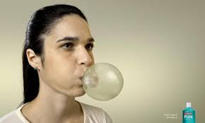 Colgate Plax: "GARLIC" Ambient Advert by Cerebro Y&R Panama