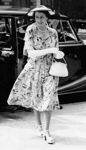 Queen Elizabeth Ii 94th Birthday Queen Elizabeth Fashion Young Queen Elizabeth Queen Elizabeth Queen Elizabeth Ii