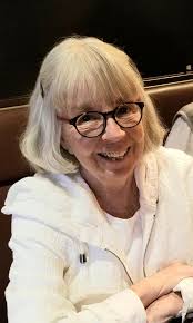 Linda Wooden's Instagram, Twitter & Facebook