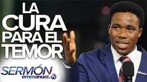 El Evangelista Chisom dice: «Cuando leas las Escrituras, encontrarás que  Daniel, David, Sadrac, Mesac, Abed-nego y otros héroes de la fe vivieron  por encima de sus temores y marcaron la diferencia en ...