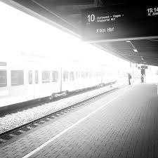 Jurgen Wolf On Instagram Bahnsteig Zug Bahnhof Heimweg Wuppertal Instagram Dortmund