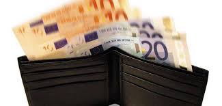 Slikovni rezultat za uredno sloÅ¾ene novÄanice u novÄaniku slike