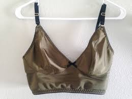 The maya bra is a free(!) bra pattern available from a romanian designer. Soft Bra Options