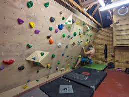 Maybe you would like to learn more about one of these? O Xrhsths Jesse Dufton Sto Twitter My Garage Has Been Converted To My Climbing Den And It S Awesome Https T Co E3aoux3bsq Twitter