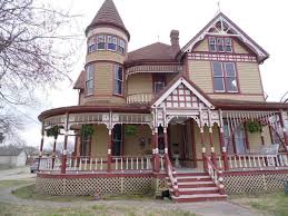 1894 Queen Anne in Ladonia, TX (George F. Barber) - Old House Dreams