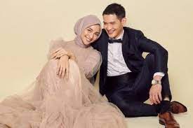 Entdecke rezepte, einrichtungsideen, stilinterpretationen und andere ideen zum ausprobieren. Foto Prewedding Muslimah