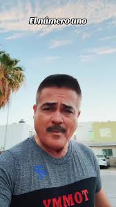 El corrido de el número uno. Saludos para todos. Pasen una excelente tarde  de miércoles.