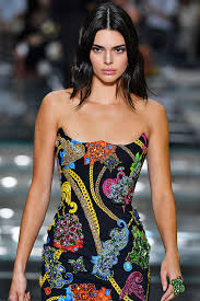 That means she only has 156 million instagram followers, as opposed to kylie's 221 million. Kendall Jenner Just Enraged A Whole Bunch Of Models Vanity Fair