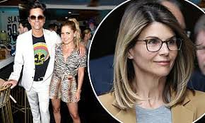 66 hours and 14 minutes release date : Candace Cameron Bure And John Stamos Of Fuller House Have A Reunion Daily Mail Online