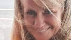 Residents rally against rooftop tennis, as supporters emerge