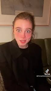 How Tall Is Anna Fourneret