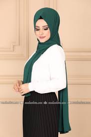 Medine Ipegi Sal Pl924 Zumrut Moda Selvim Moda Stilleri Moda Esarp