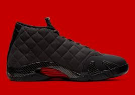 The design also includes carbon fiber shark teeth on the midsole and a chrome grill shank plate that also pay tribute to ferrari. Jordan 14 Se Black Ferrari Store List Sneakernews Com