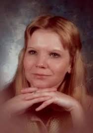 Suzanne Sheets's Instagram, Twitter & Facebook